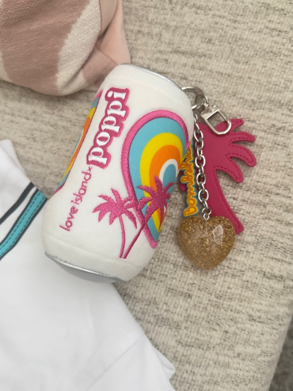 poppi x Love Island PR Set NEW - Picture 5 of 5